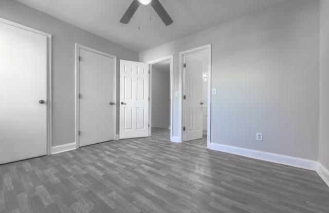 3 Bed Large Townhome in West Ashley!