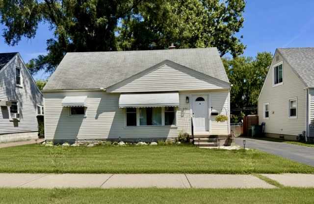 331 South Chocolay Avenue