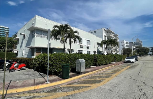 1560 West Ave - 1560 West Avenue, Miami Beach, FL 33139