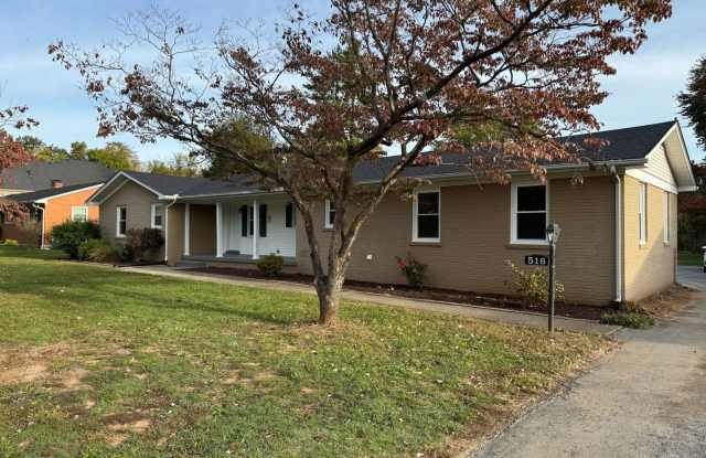 Photo of 516 Claremoor Avenue