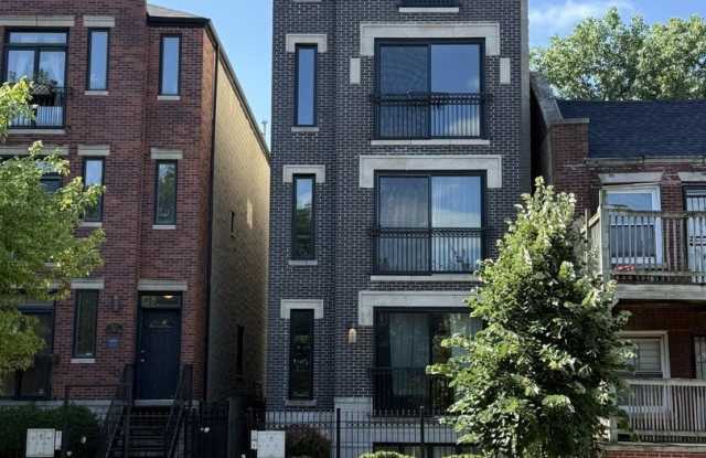 Photo of 3123 W Washington Boulevard