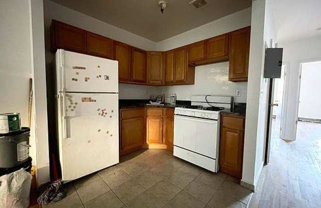 1100 University Avenue