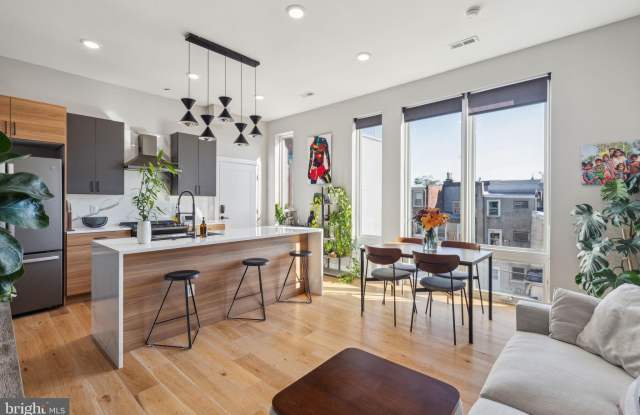 1440 N ORKNEY Street unit: 4