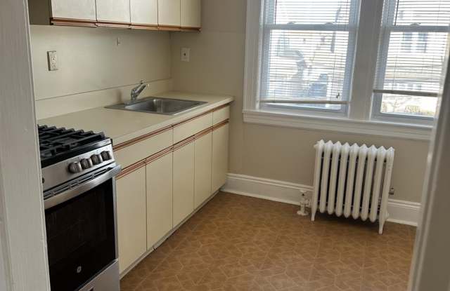 7 Starks Place unit: 2