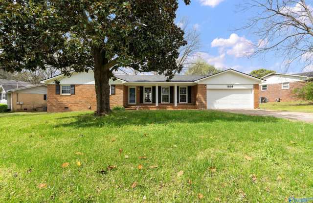 Photo of 1801 Carson Lane