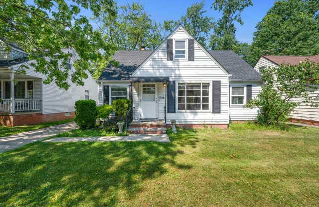 988 GLENSIDE AVE