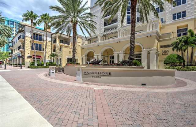 300 BEACH DRIVE NE
