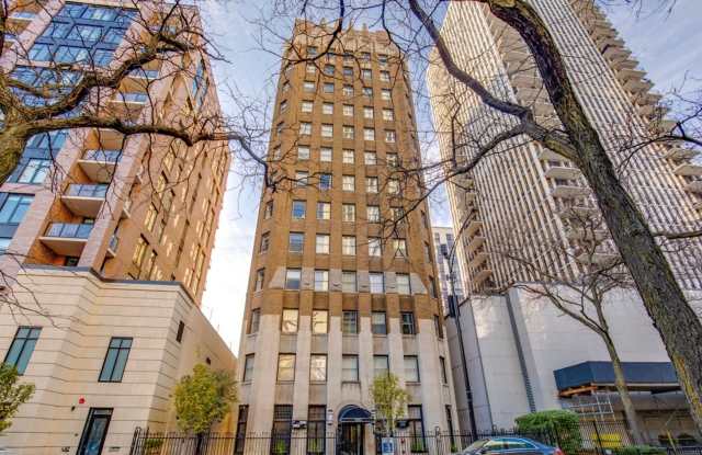 Canterbury Court Apartments