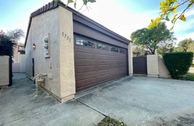 Gorgeously Updated 3 Bedroom Condo in Escondido!
