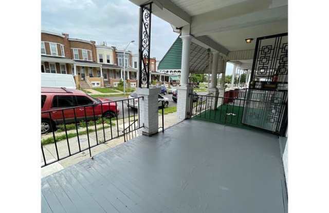 1700 North Pulaski Street