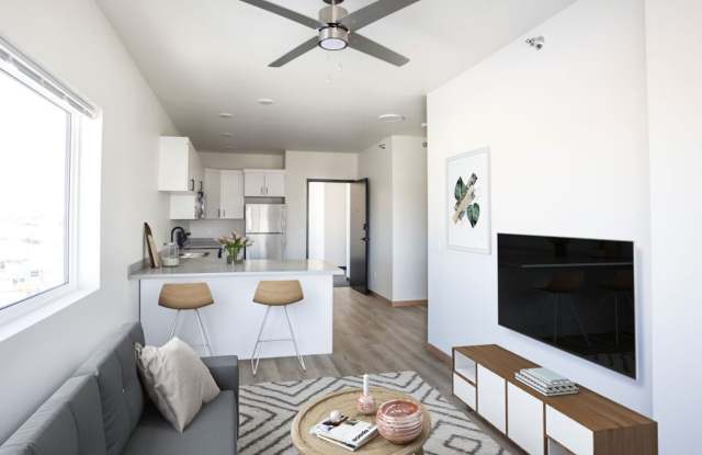 Photo of The Radius, Tea SD