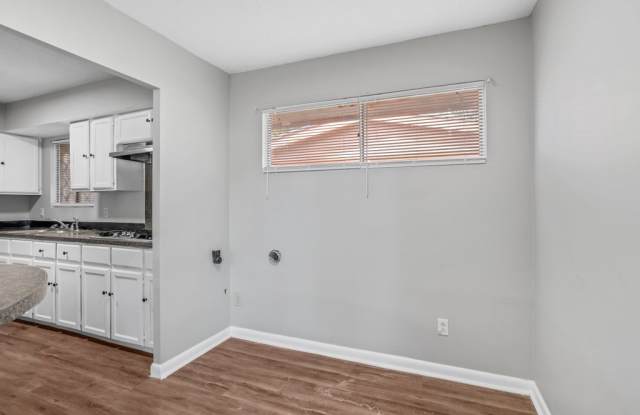 2821 General Doolittle Avenue