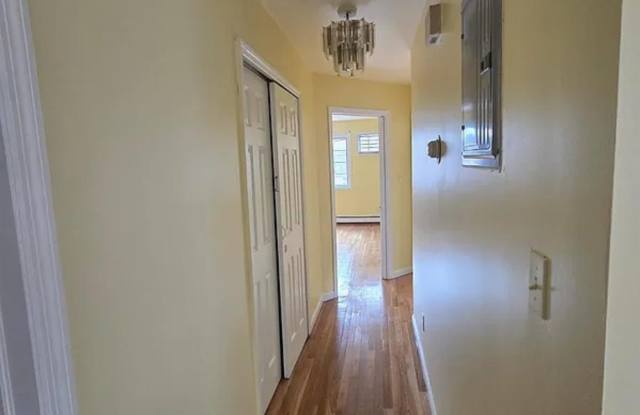 170-44 93rd AV Avenue