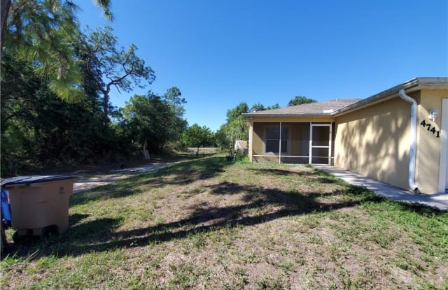 4741 14th ST SW - 4741 14th St SW, Lehigh Acres, FL 33973