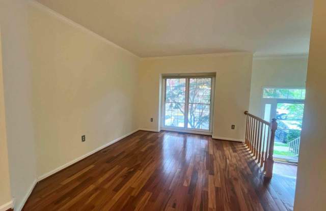 6402 BRASS BUTTON COURT