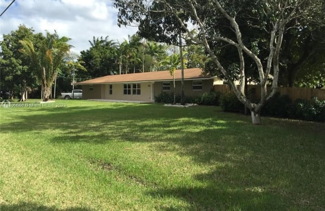 11901 NW 2nd St - 11901 Northwest 2nd Street, Plantation, FL 33325