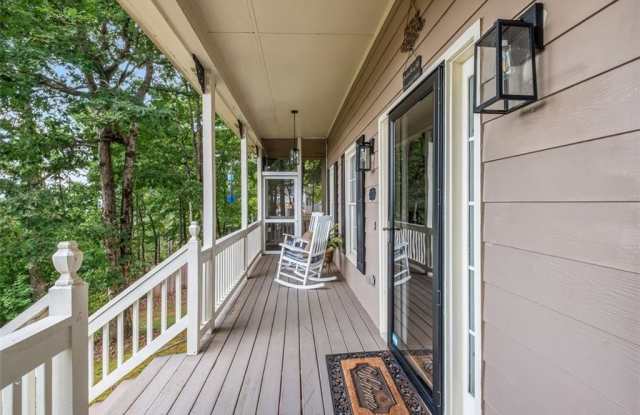 555 DOUTHIT FERRY Road