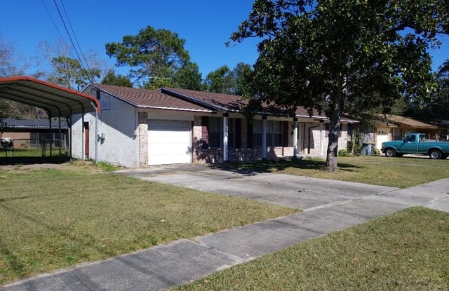 7437 Deepwood Dr N - 7437 Deepwood Drive North, Jacksonville, FL 32244