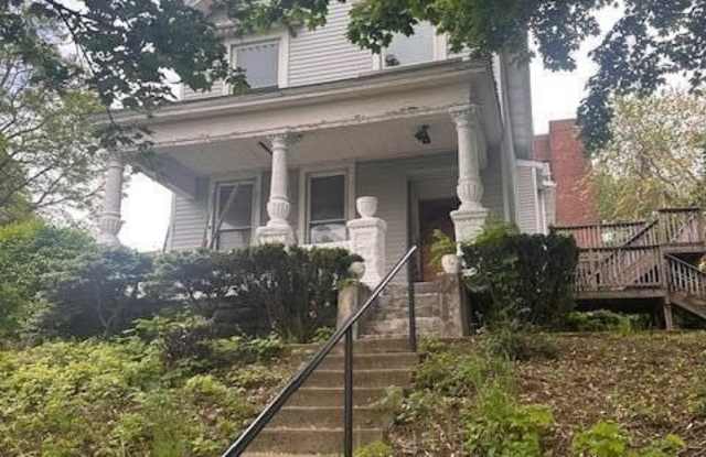 238 8th Street