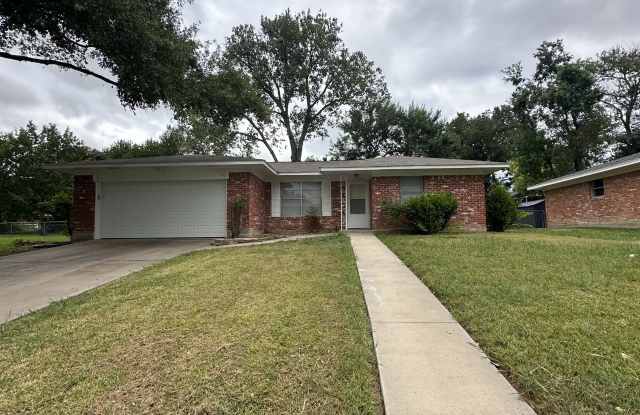 Photo of 1008 Oakridge Street