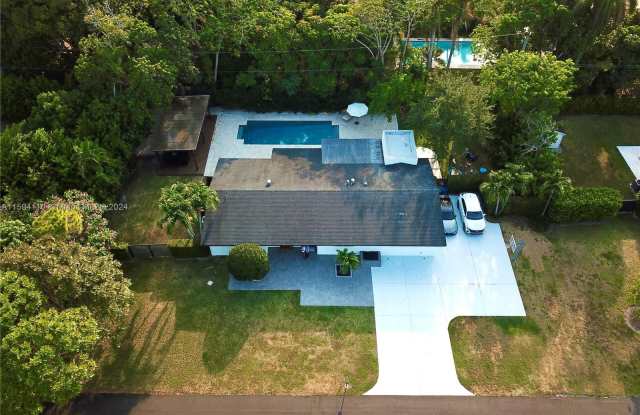 11760 SW 83rd Ct