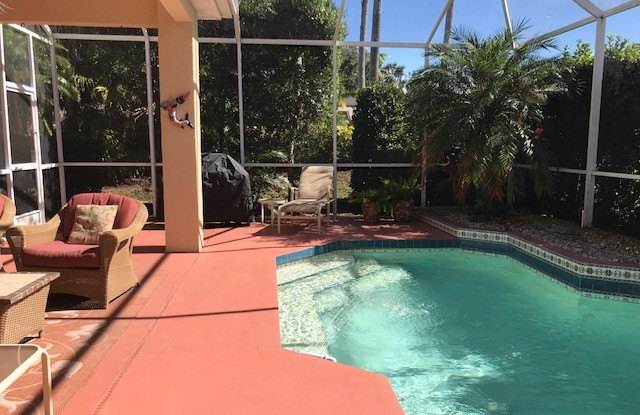 2/2 POOL HOME - ROSEDALE COUNTRY CLUB - CLOSE TO SHOPPING/BEACHES - 8762 52nd Drive East, Manatee County, FL 34211