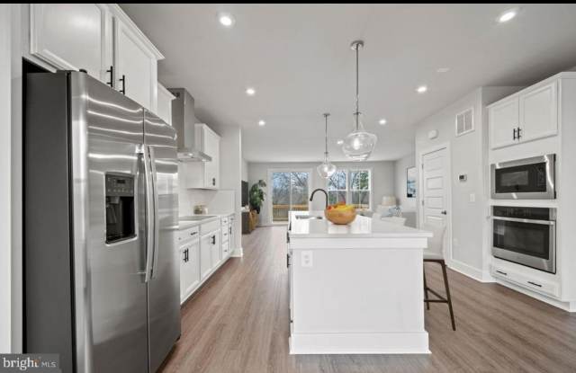 16902 SAINT WILLIAM WAY