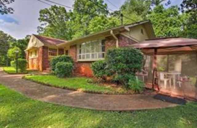 841 Artwood Road Northeast