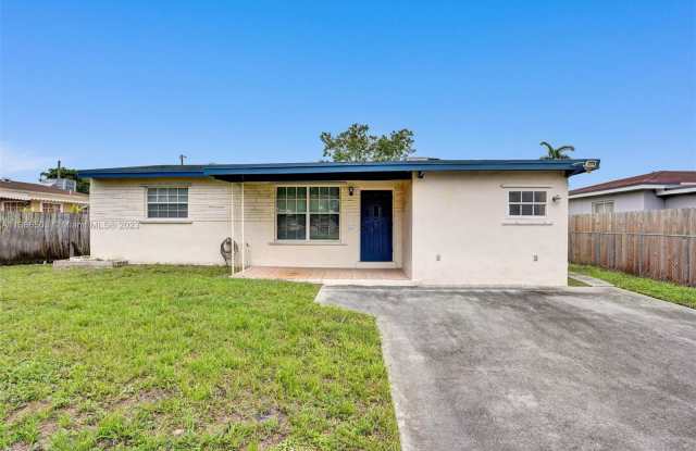 210 N 72nd Ave