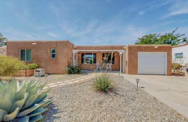 1841 Florida Street NE - 1841 Florida Street Northeast, Albuquerque, NM 87110