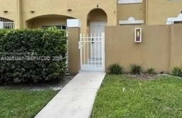 365 NW 85th Ct
