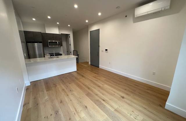 256 Winthrop St Apt JW88192