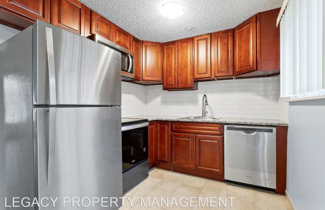 4803 SE Boardman Ave.