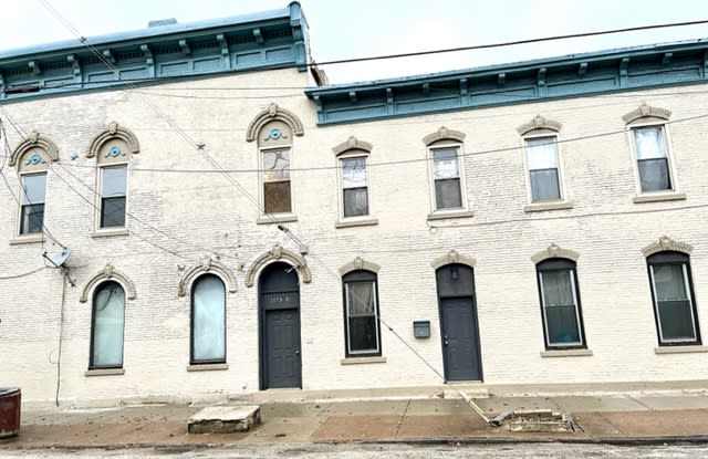 Photo of 2179 W 11th St