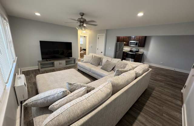 1443 Homestead Street