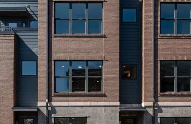 Photo of 225 Cleveland Street