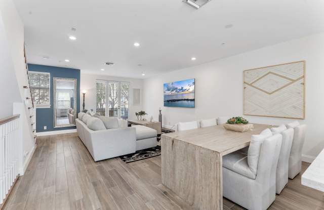 1035 W Heritage Club Circle