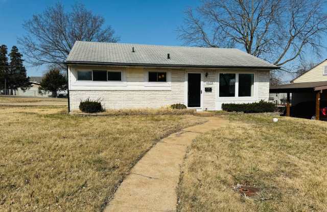 Charming single-family on the beginning of a cul-de-sac - 4373 Hannover Cts, St. Louis County, MO 63123