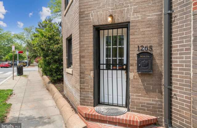 3001 13TH Street NW unit: B