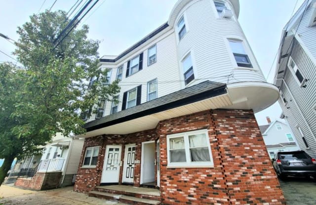 396 Highland Ave 2R - 396 Highland Avenue, Malden, MA 02148