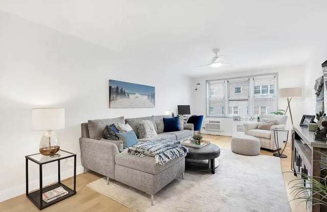 160 E 27th St Apt 12B