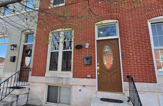 Beautiful 2 Bedroom 2.5 Bathroom East Baltimore Town Home