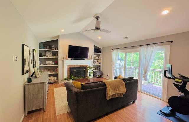 3222 Selwyn Farms Lane