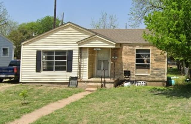 2601 Herring Avenue - 1