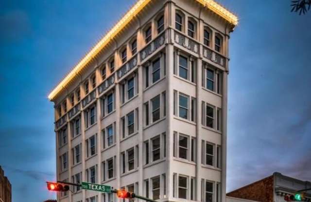 115 N Mesa Street unit: 3A