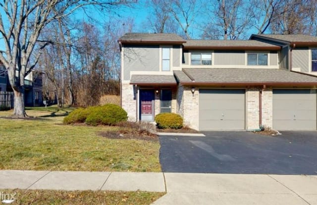 569 Winona Dr - 569 Winona Drive, Fairborn, OH 45324