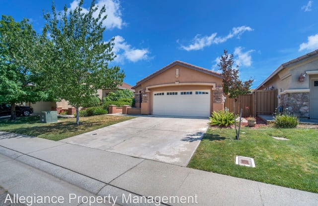 2066 Horseshoe Glen Cir - 2066 Horseshoe Glen Circle, Folsom, CA 95630