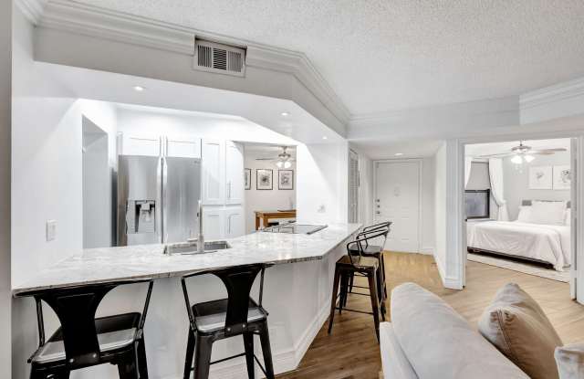 12660 Shoreline Drive