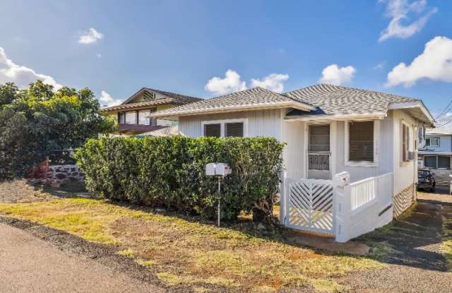 3159 Lincoln Ave - 3159 Lincoln Avenue, Honolulu, HI 96816