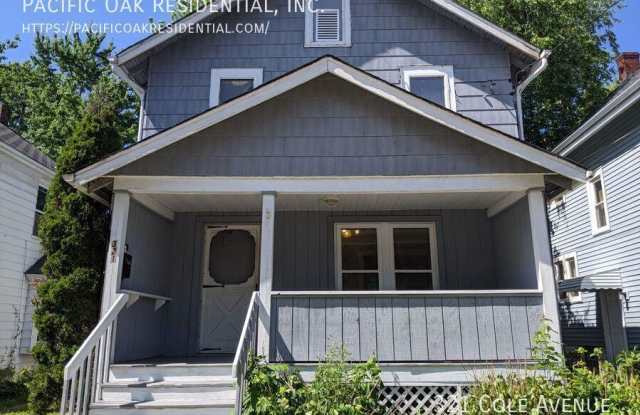 321 Cole Avenue